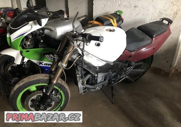 dily-kawasaki-zxr
