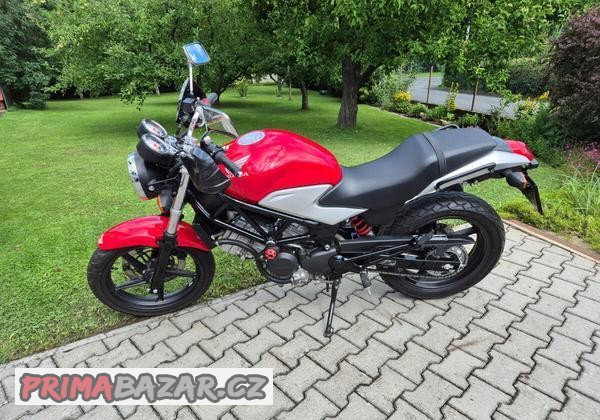 prodam-jako-novou-honda-250-vtr