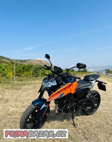 ktm-duke-125-2024