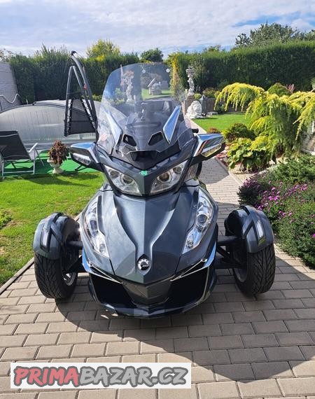 can-am-spyder-rt
