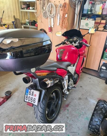 honda-vfr-800i-vtec