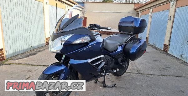 triumph-trophy-1215-se-2014