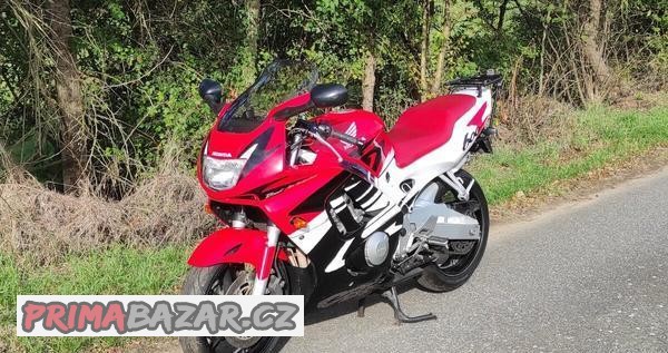 honda-cbr-600-f-typ-pc31-pekny-stav