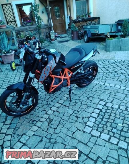 ktm-duke-690