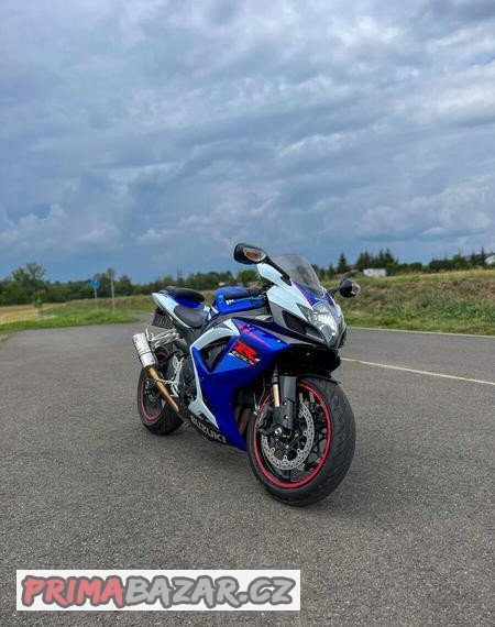 suzuki-gsx-r-750