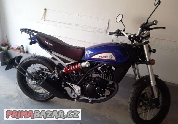prodam-silnicni-motocykl-yuki-125-vox