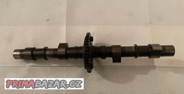 vacka-kawasaki-gpz400f-saci