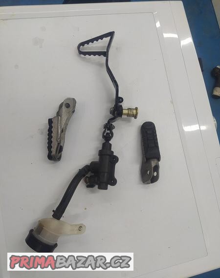 zadni-brzdova-packa-plus-predni-stupacky-bmwr1250gs
