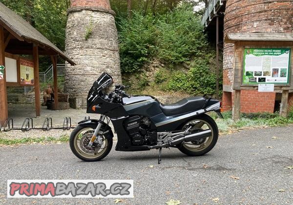 kawasaki-gpz-900r