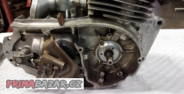 motor-cz-501-skutr-prase