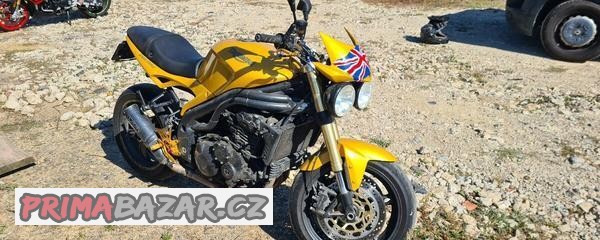 triumph-speedtriple-1050