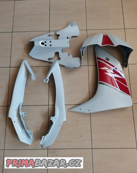 yamaha-yzf-r1-soubor-novych-dilu