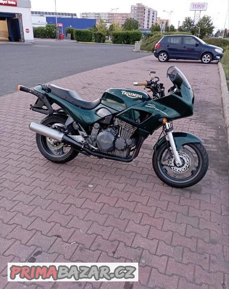 triumph-sprint-900