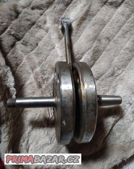 skutr-cz-175-prase