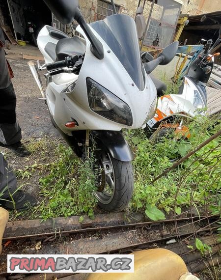yamaha-r1-1999