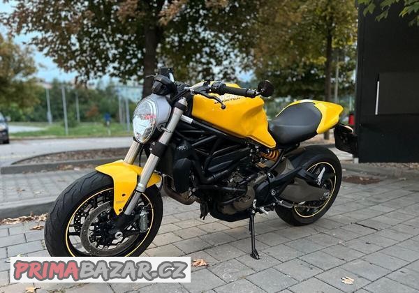 ducati-monster-821-stripe-yellow-2015