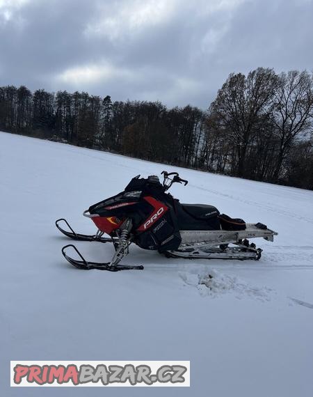 snezny-skutr-polaris-800-rmk