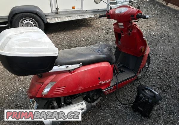 prodam-dily-na-kymco-like-125ccm-rv-2013