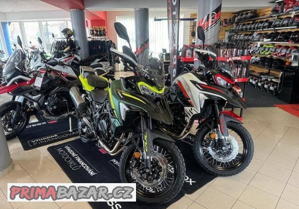 benelli-trk-702-x-sada-alu-kufru-v-cene-motocyklu