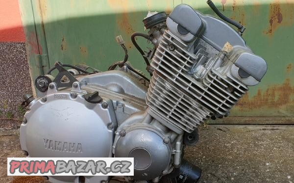 yamaha-xj900-diversion-motor