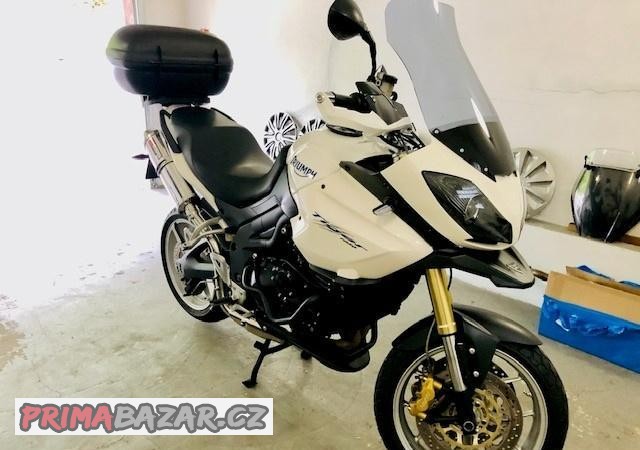 triumph-tiger-1050-rok-2007-white