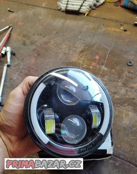 led-svetlo-na-motorku