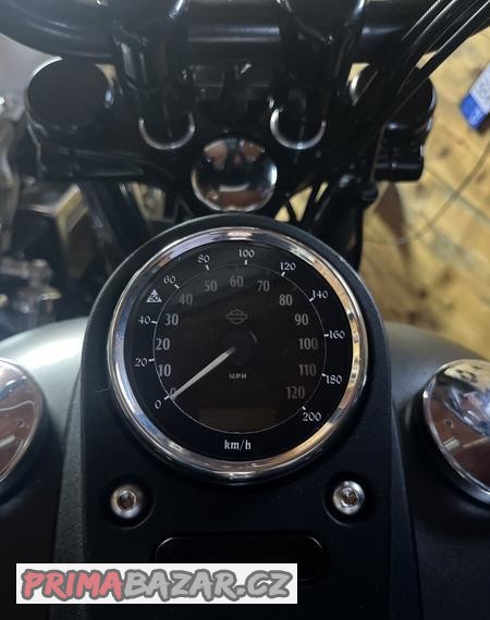 harley-davidson-nalepka-tachometru