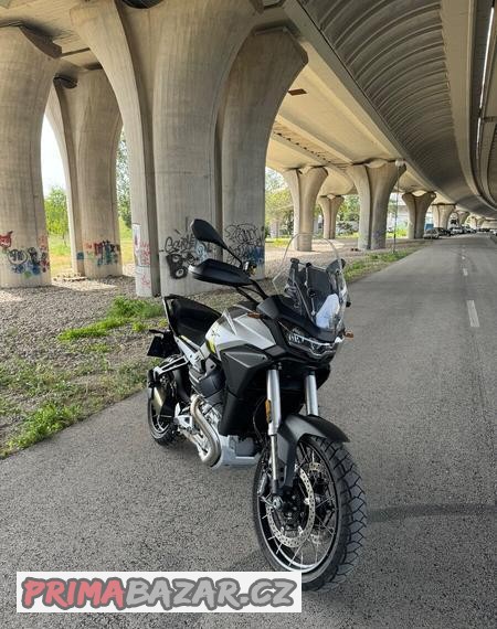 predam-moto-guzzi-v100-stelvio