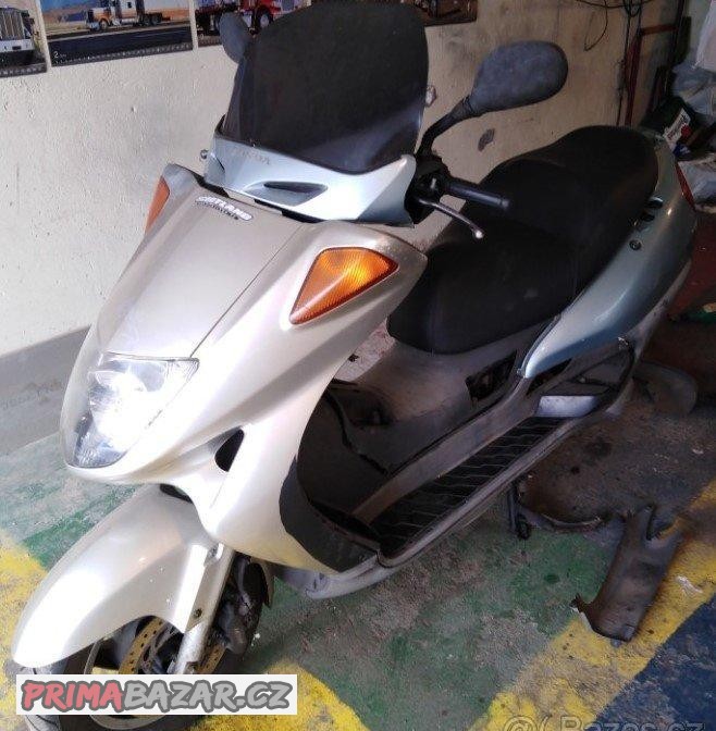 nahradni-dily-na-honda-pantheon-125-150-2t