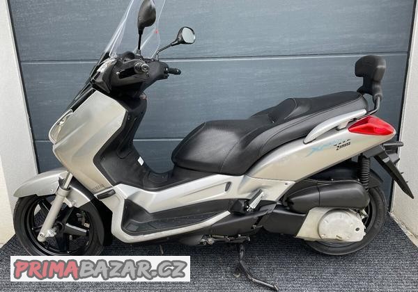 yamaha-xmax-250i