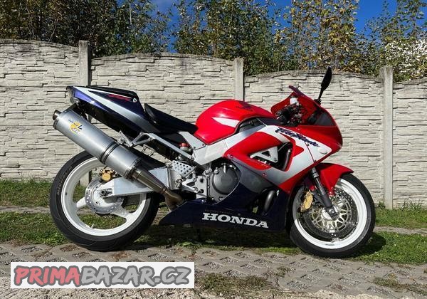 honda-cbr-929rr-fireblade