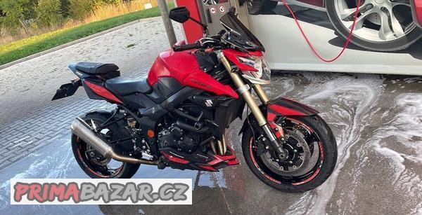 suzuki-gsr-750