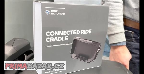 conected-ride-cradle