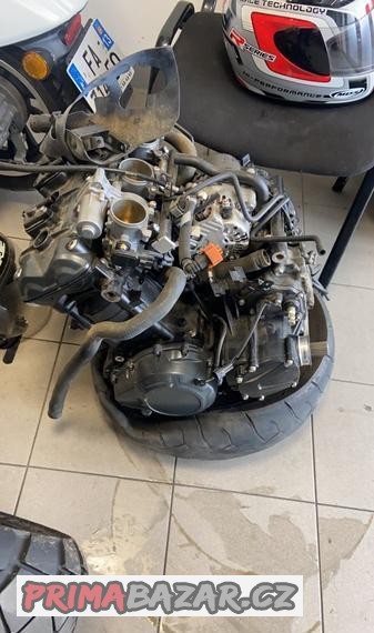 motor-triumph-xc-1200-explorer