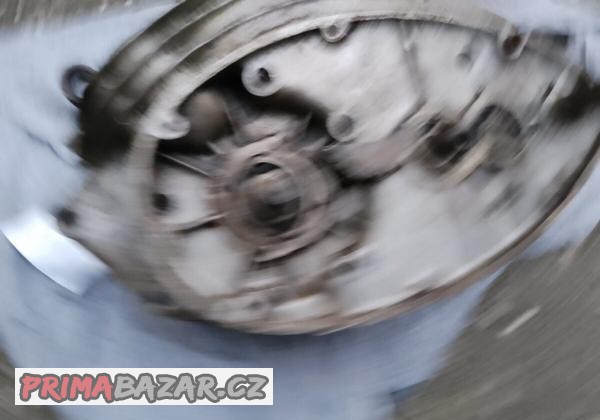 Prodám motor cz 150c + dily Prodám motor cz 150c + dily