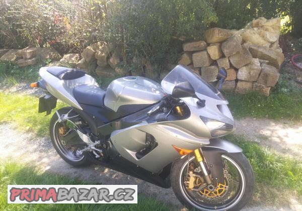 kawasaki-ninja-zx6r-636