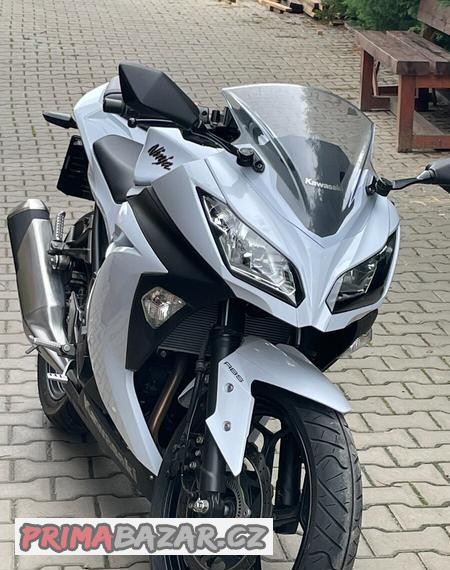 kawasaki-ninja-300-abs-1400km