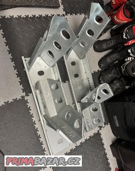 drzak-moto-vapp-2-ks-cena-za-kus