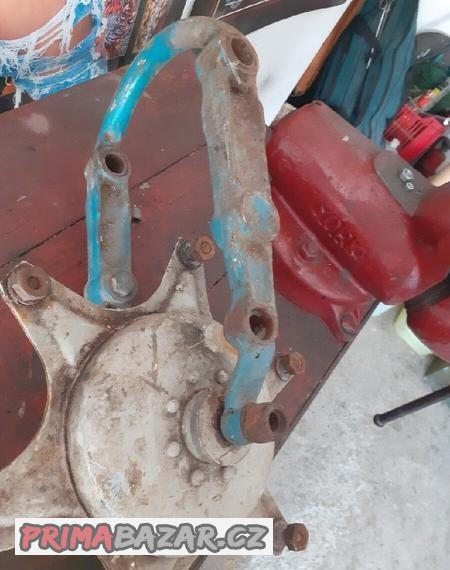 cz-175-skutr-prase