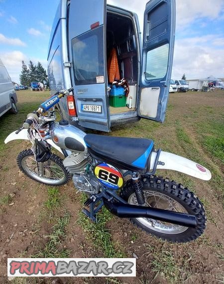 cz-380-981-motocros-clasic
