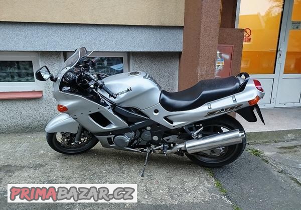 prodam-kawasaki-zzr-600