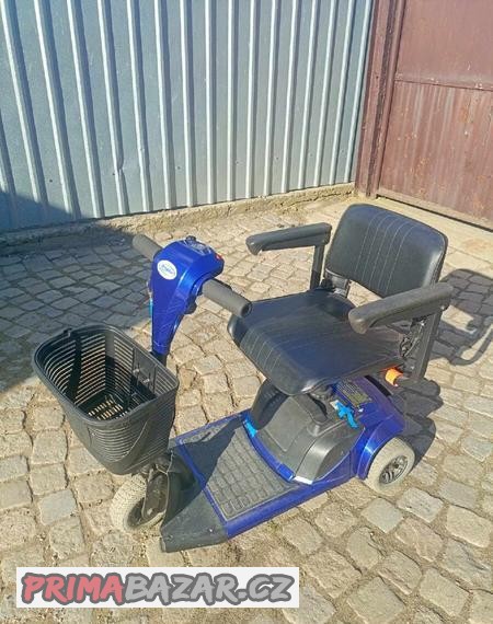 Seniorský invalidní elektro scooter