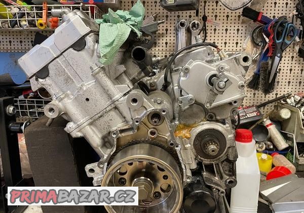 motor-yamaha-fz-6