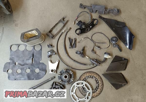 yamaha-r1-dily