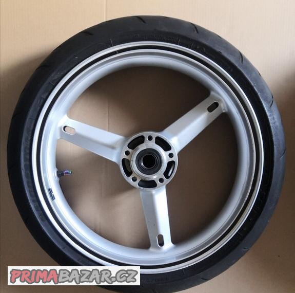 suzuki-gsx-r-600-k4-k5