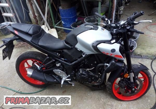 yamaha-mt-03-2020-bourana-na-predni-cast