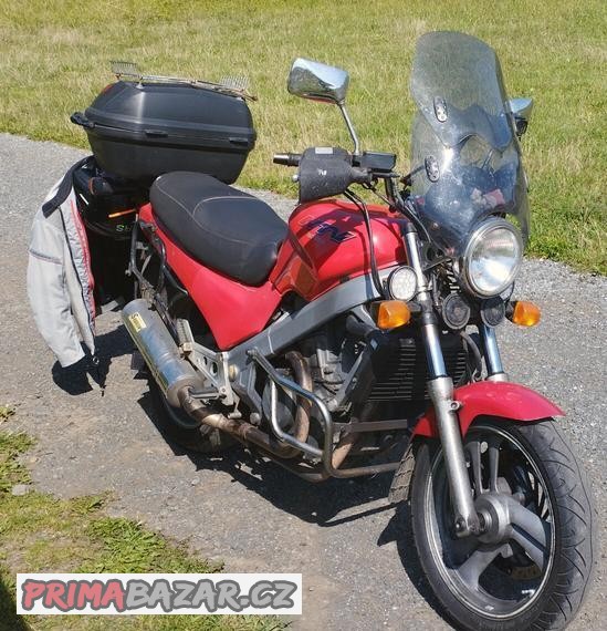 honda-ntv650-revere