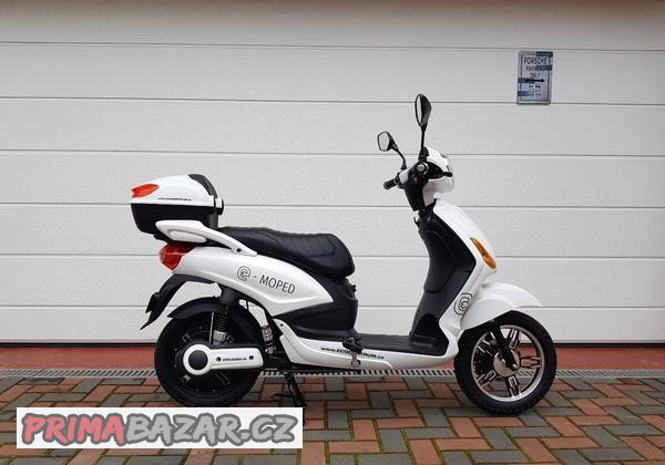 e-moped-20ah-zadni-box-box-v-cene-odpocet-dph