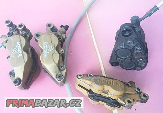 brzdovy-trmen-brembo-s-hadici-a-trmen-aprilia