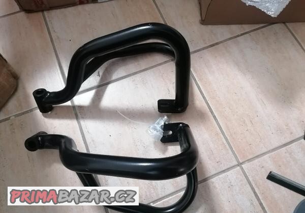 padaci-ramy-na-benelli-502c